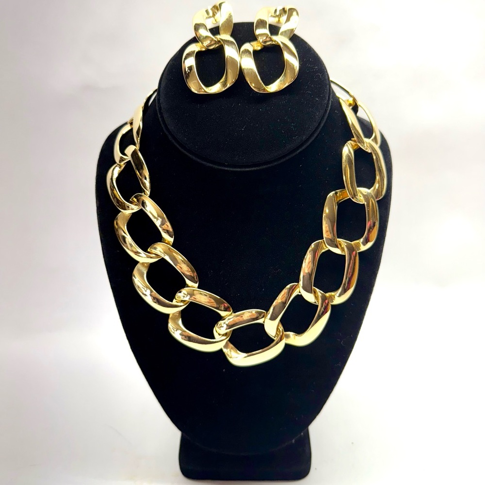 Vintage 90s Gold Tone Chunky Link Necklace and Pierced Earring Set
